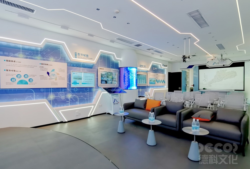 科技展廳設(shè)計中，如何利用大數(shù)據(jù)分析來改進展覽內(nèi)容和布局